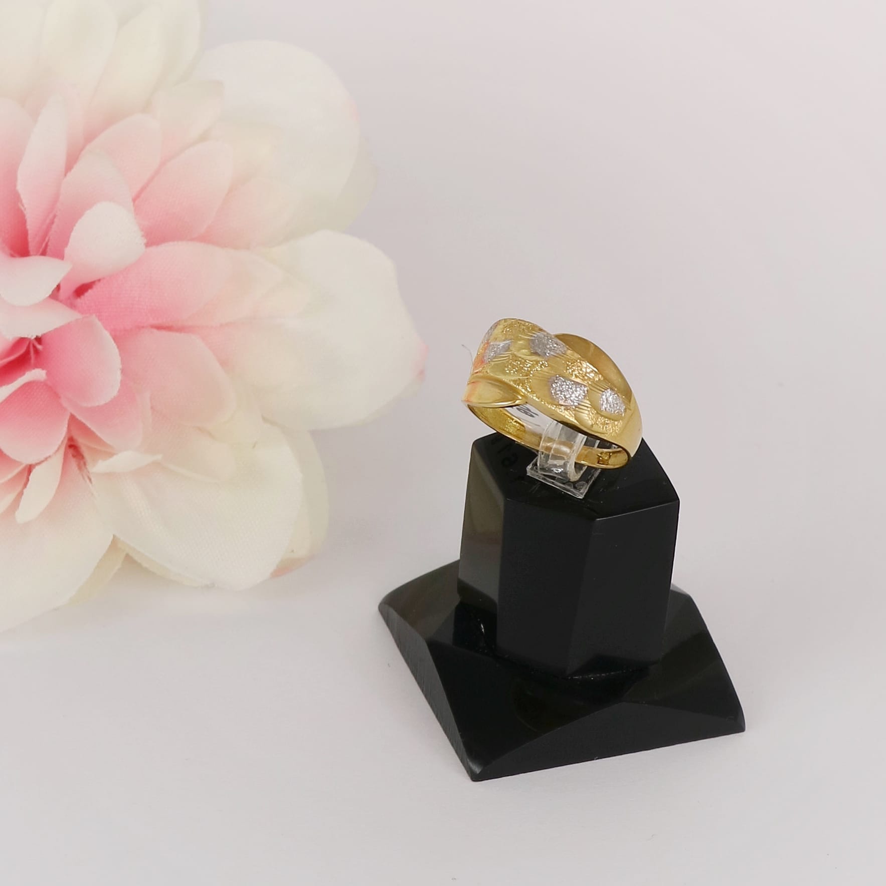 1.61 انگشتر طلا مرسده