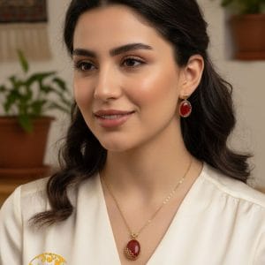 نیمست زیبای عقیق