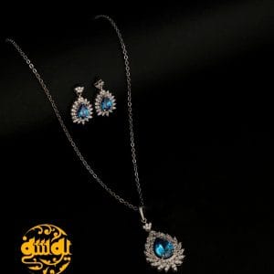 نیمست نگینی آبی