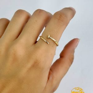 انگشترمیخی